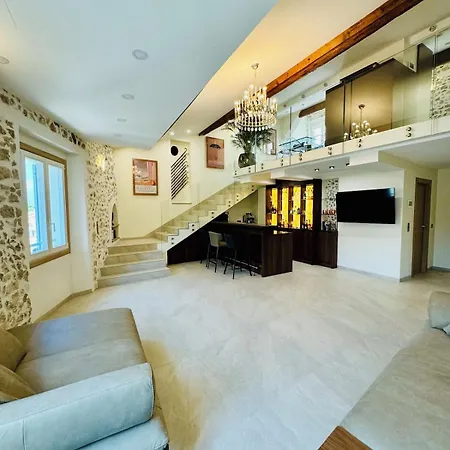 Διαμέρισμα Duplex Luxueux En Plein Centre Du Vieil *
