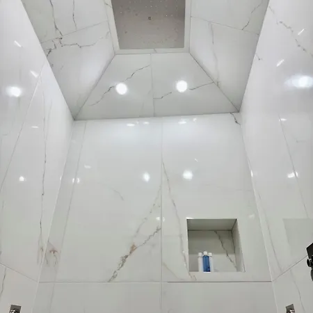 Duplex Luxueux En Plein Centre Du Vieil Διαμέρισμα Αντίμπ